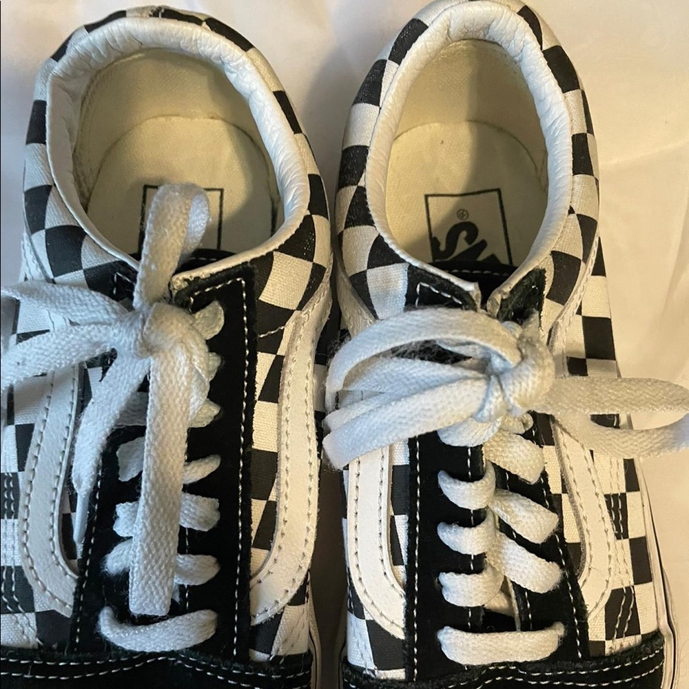 Vans - Picture 5 of 5